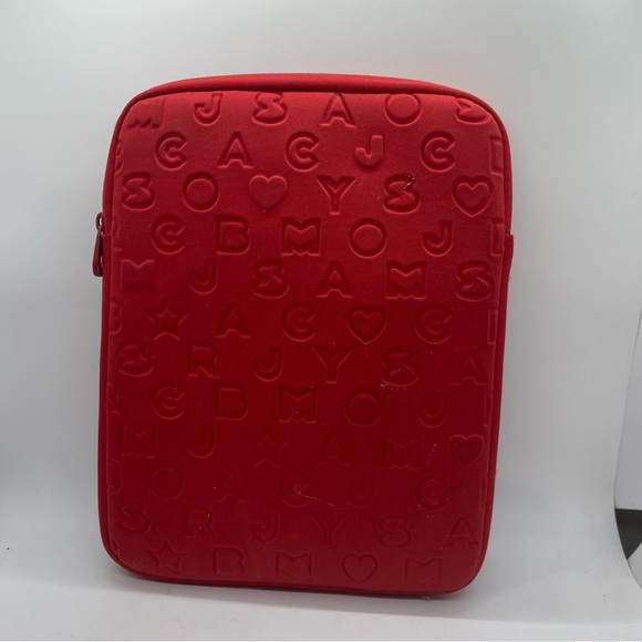 Marc By Marc Jacobs‎ Neoprene Embossed Red Tablet Case Heart Star - Picture 3 of 5